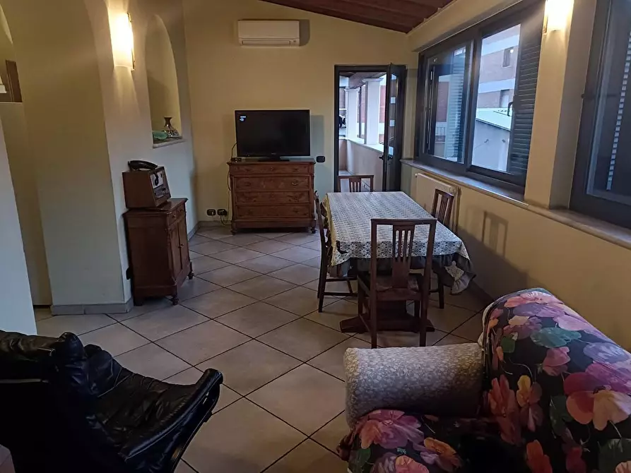 Immagine 2 di Appartamento in vendita  a Carrara