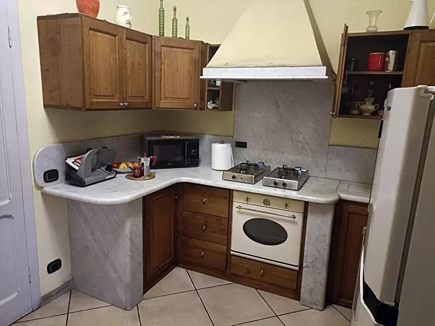 Immagine 6 di Appartamento in vendita  a Carrara