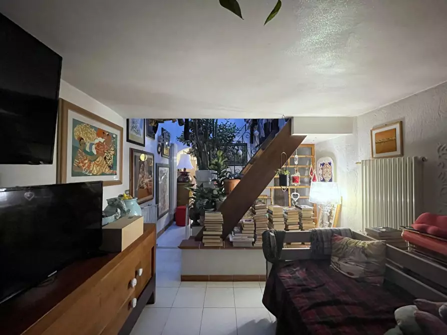 Immagine 15 di Terratetto in vendita  a Carrara