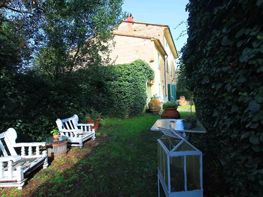 Immagine 50 di Villa in vendita  a Empoli