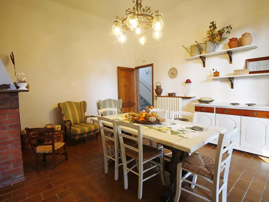 Immagine 37 di Villa in vendita  a Empoli