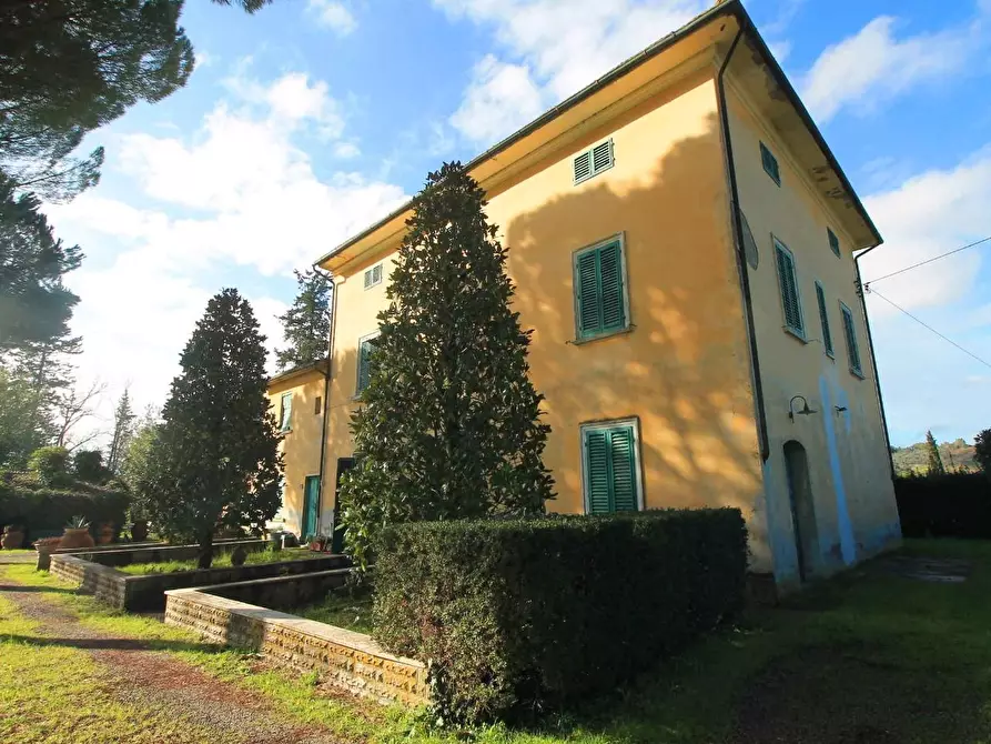 Immagine 46 di Villa in vendita  a Empoli