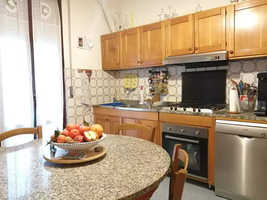 Immagine 2 di Appartamento in vendita  a San Giuliano Terme