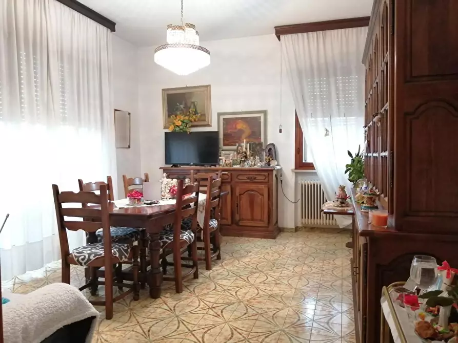 Immagine 3 di Appartamento in vendita  a San Giuliano Terme