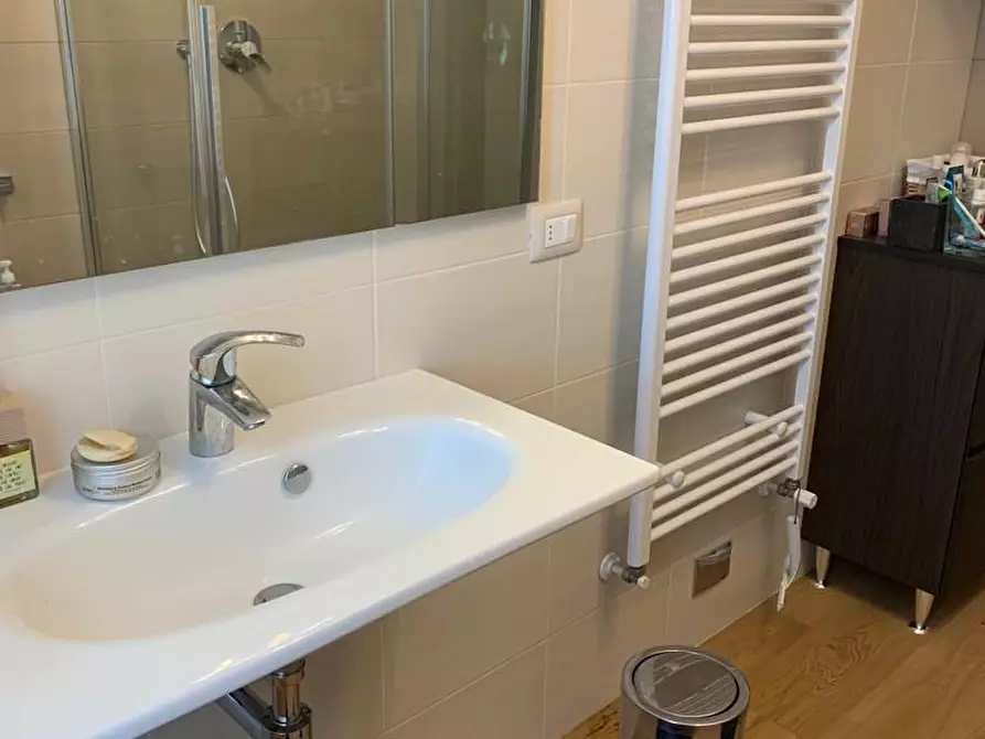 Immagine 26 di Villa in vendita  a Livorno