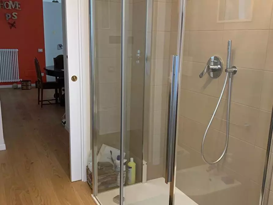 Immagine 25 di Villa in vendita  a Livorno