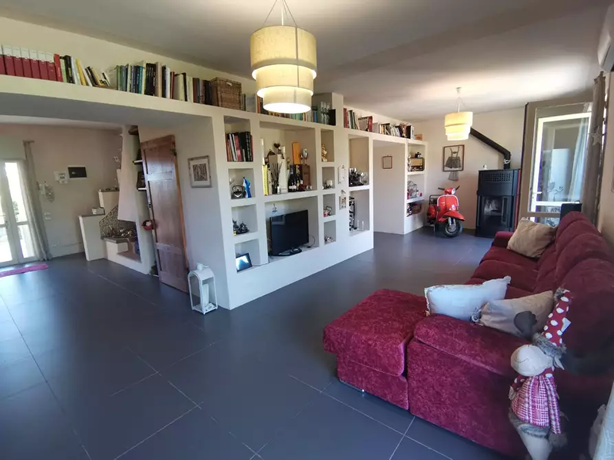 Immagine 8 di Casa indipendente in vendita  a San Giuliano Terme