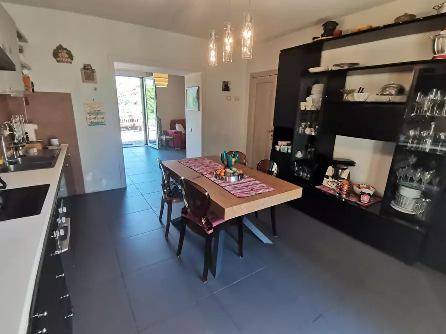 Immagine 3 di Casa indipendente in vendita  a San Giuliano Terme