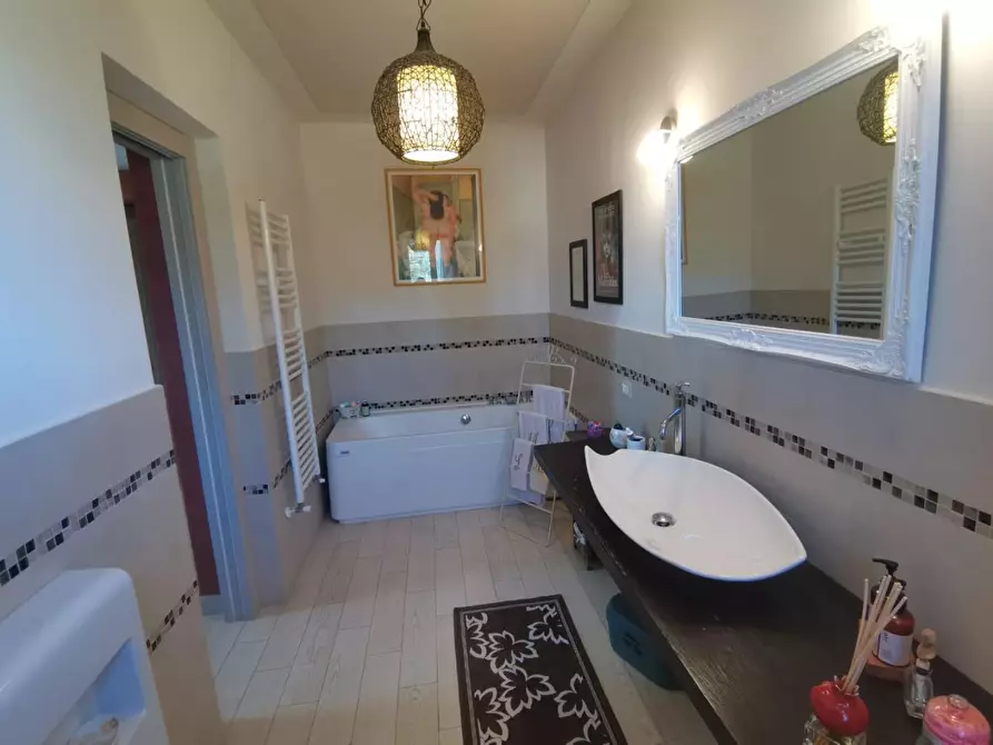 Immagine 29 di Casa indipendente in vendita  a San Giuliano Terme