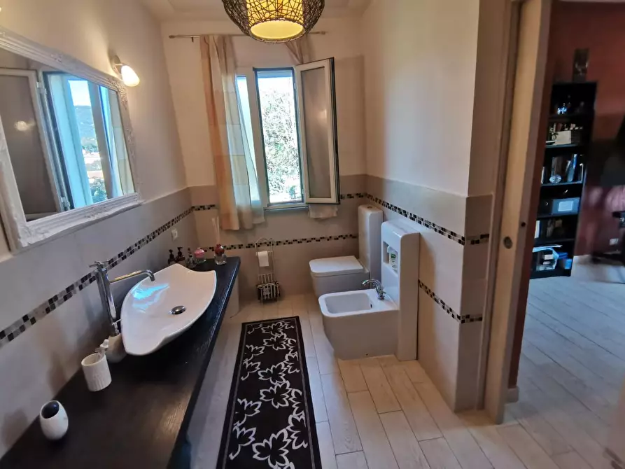 Immagine 30 di Casa indipendente in vendita  a San Giuliano Terme