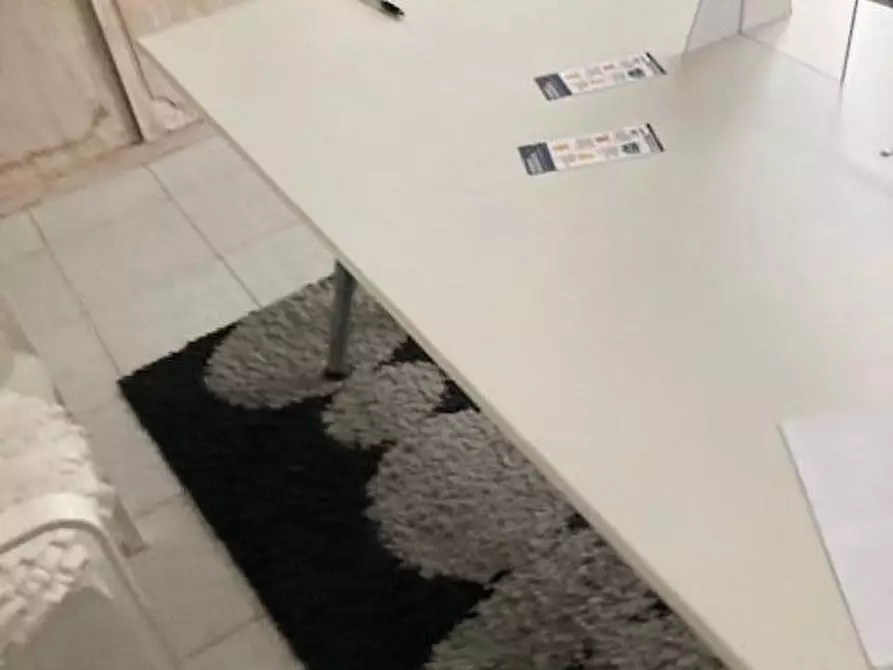 Immagine 5 di Ufficio in affitto  a Pontedera