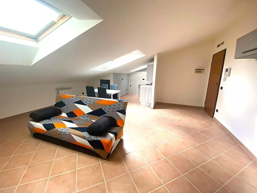 Immagine 2 di Mansarda in vendita  a Montignoso