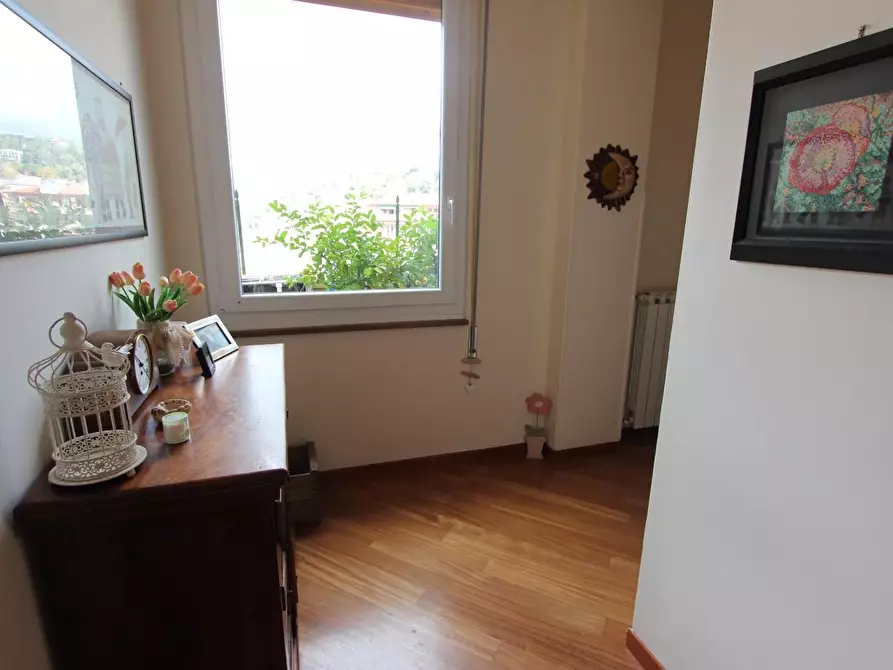 Immagine 10 di Appartamento in vendita  a La Spezia