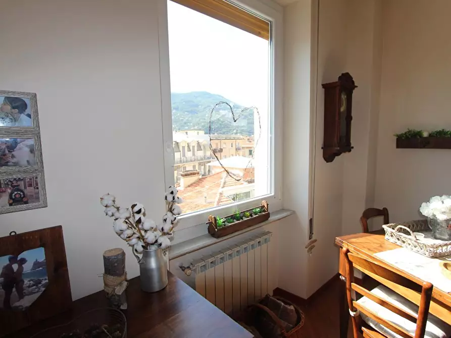 Immagine 17 di Appartamento in vendita  a La Spezia