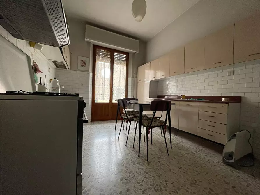 Immagine 19 di Appartamento in vendita  a Siena