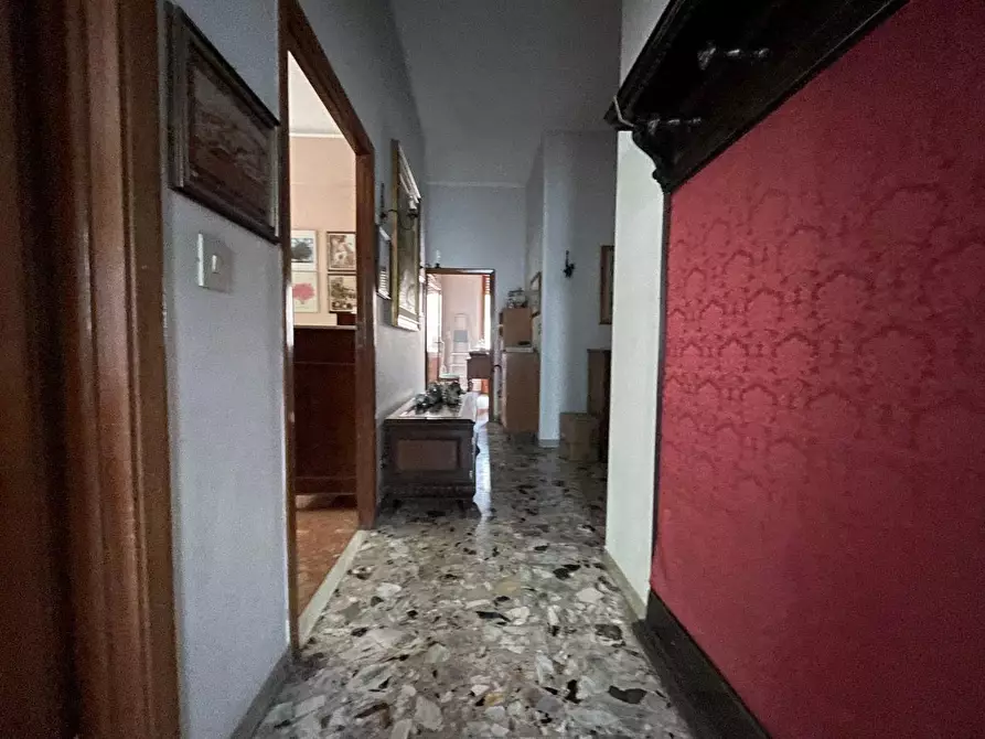 Immagine 10 di Appartamento in vendita  a Siena