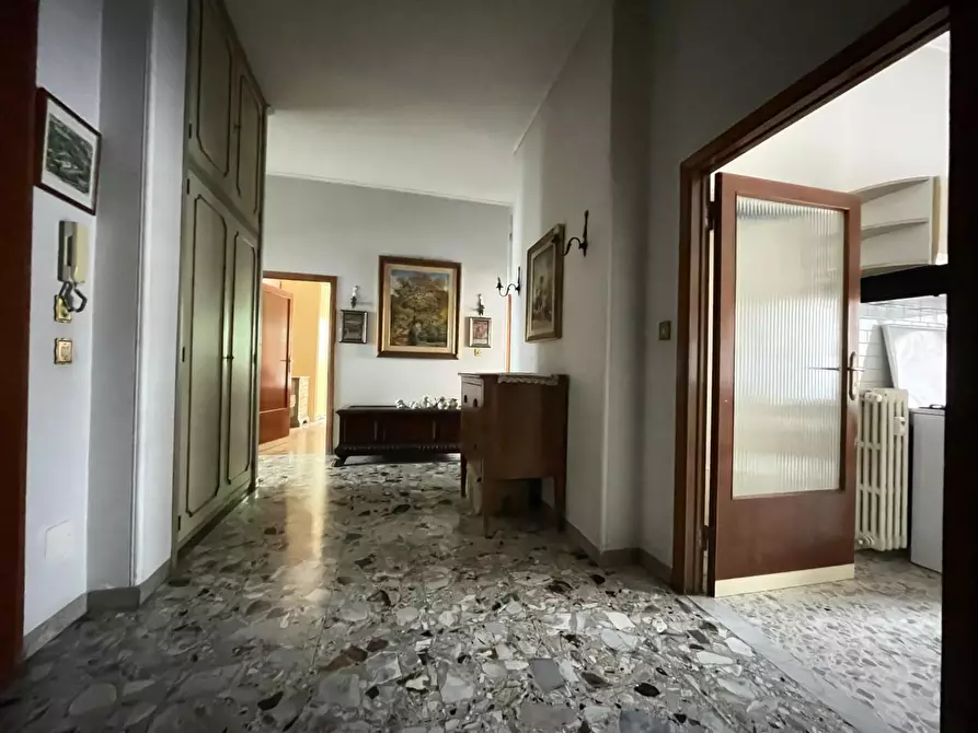 Immagine 20 di Appartamento in vendita  a Siena