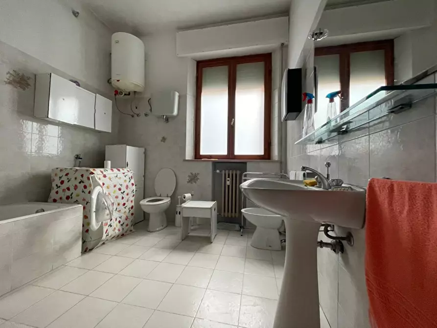 Immagine 17 di Appartamento in vendita  a Siena