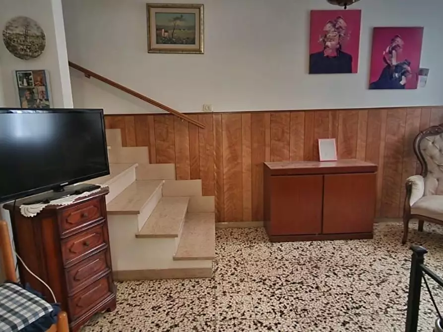 Immagine 23 di Porzione di casa in vendita  a Crespina Lorenzana