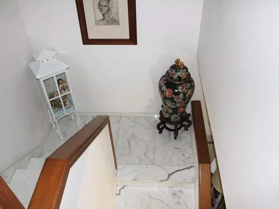 Immagine 21 di Appartamento in vendita  a Carrara