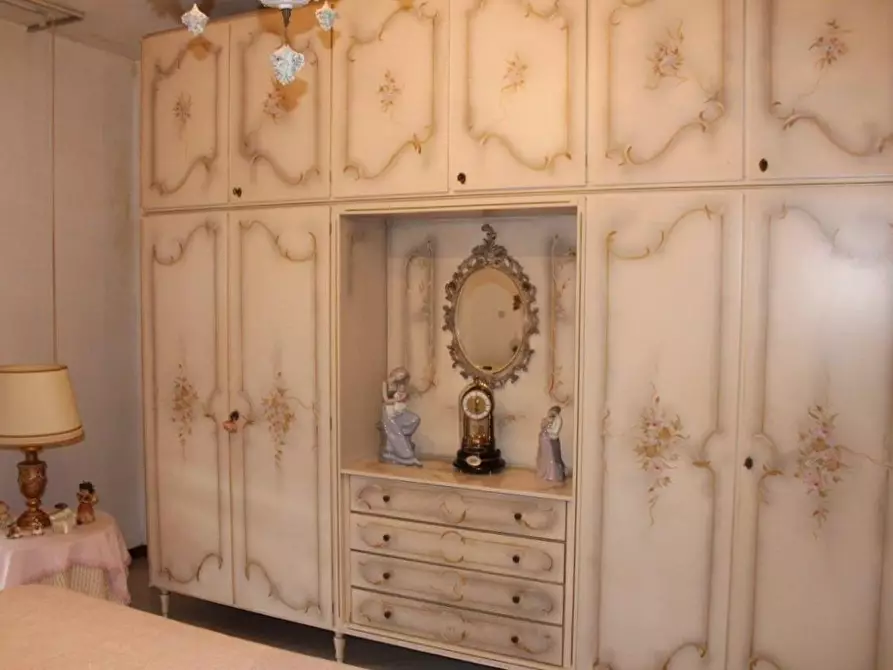 Immagine 7 di Appartamento in vendita  a Carrara