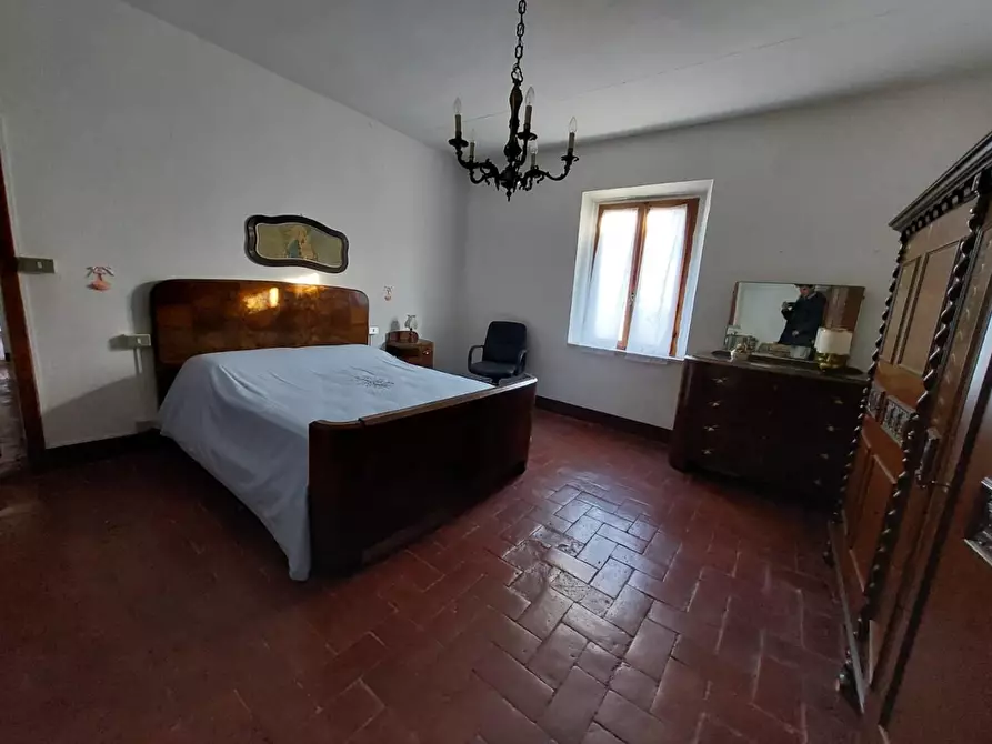 Immagine 18 di Casa indipendente in vendita  a Buti