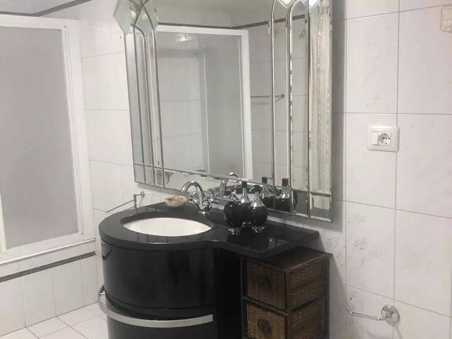 Immagine 12 di Casa semindipendente in vendita  a Forte Dei Marmi