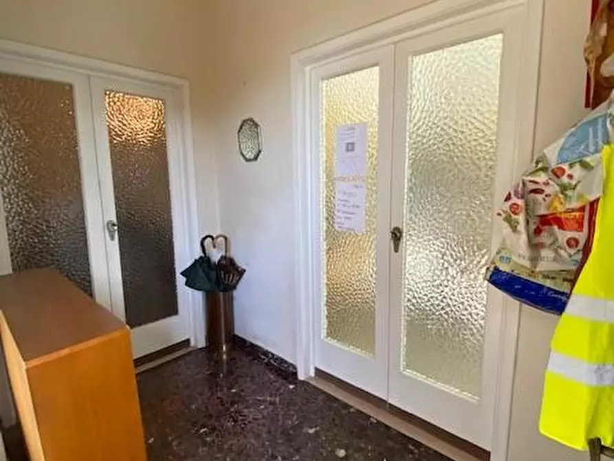 Immagine 16 di Villa in vendita  a Massa E Cozzile