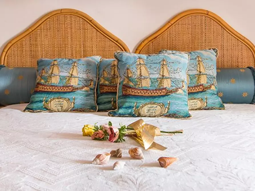 Immagine 12 di Mansarda in affitto  a Forte Dei Marmi