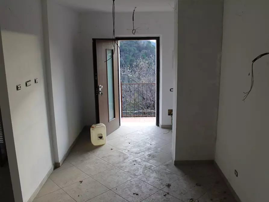 Immagine 3 di Villetta a schiera in vendita  a Carrara