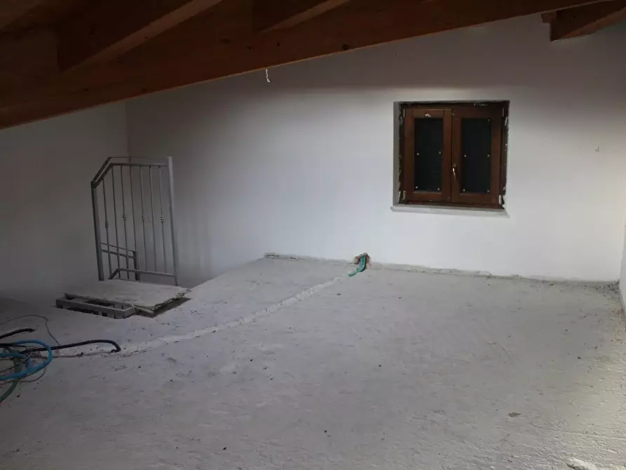 Immagine 2 di Villetta a schiera in vendita  a Carrara