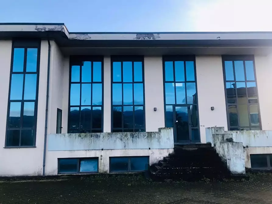 Immagine 2 di Ufficio in affitto  a Capannori