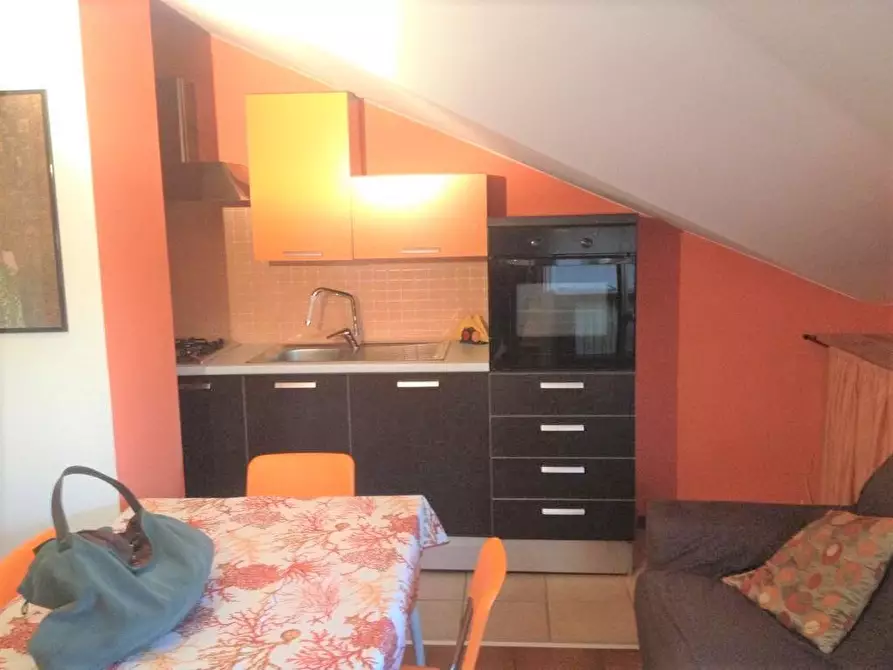 Immagine 13 di Mansarda in vendita  a Massa