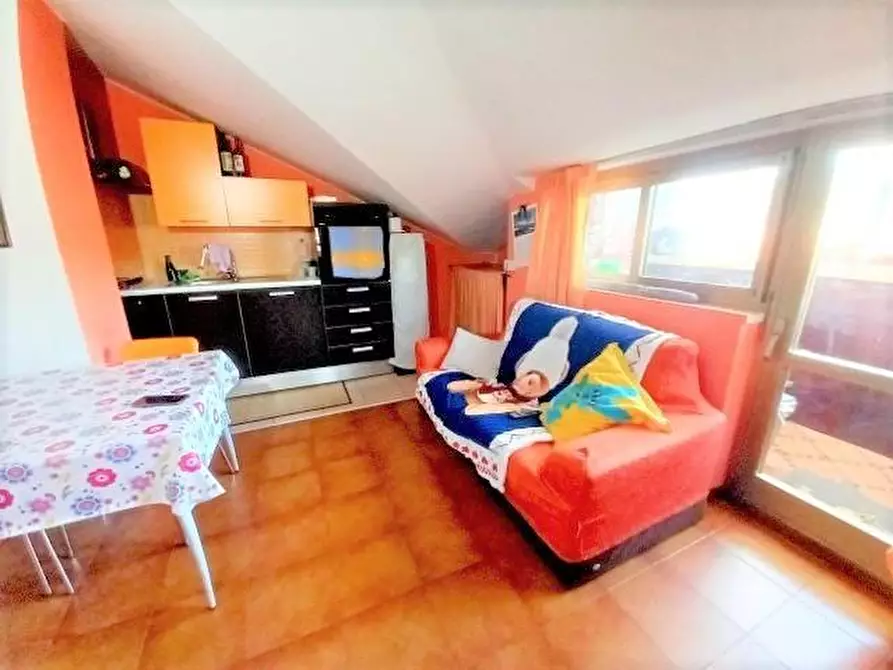 Immagine 14 di Mansarda in vendita  a Massa