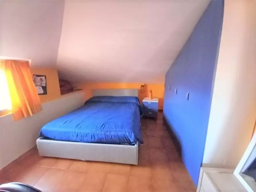 Immagine 24 di Mansarda in vendita  a Massa