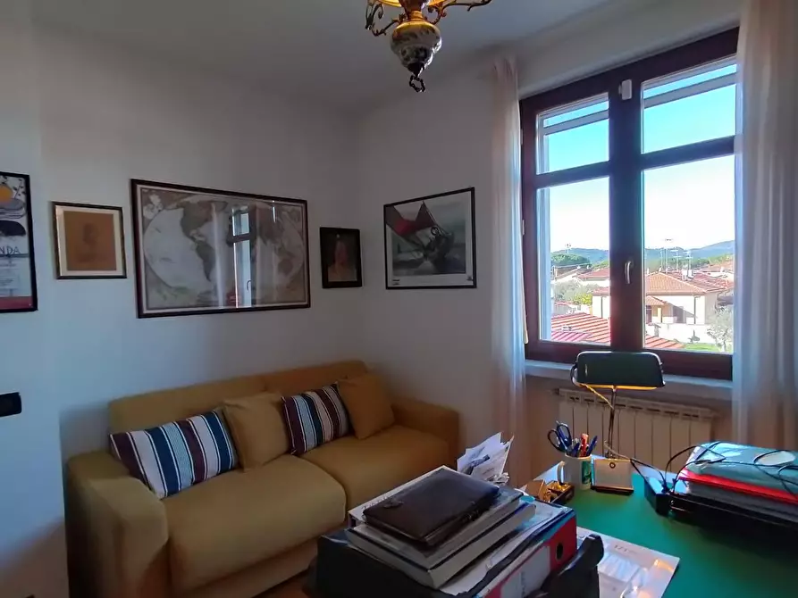 Immagine 17 di Casa bifamiliare in vendita  a Carrara