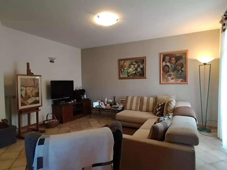 Immagine 2 di Casa bifamiliare in vendita  a Carrara