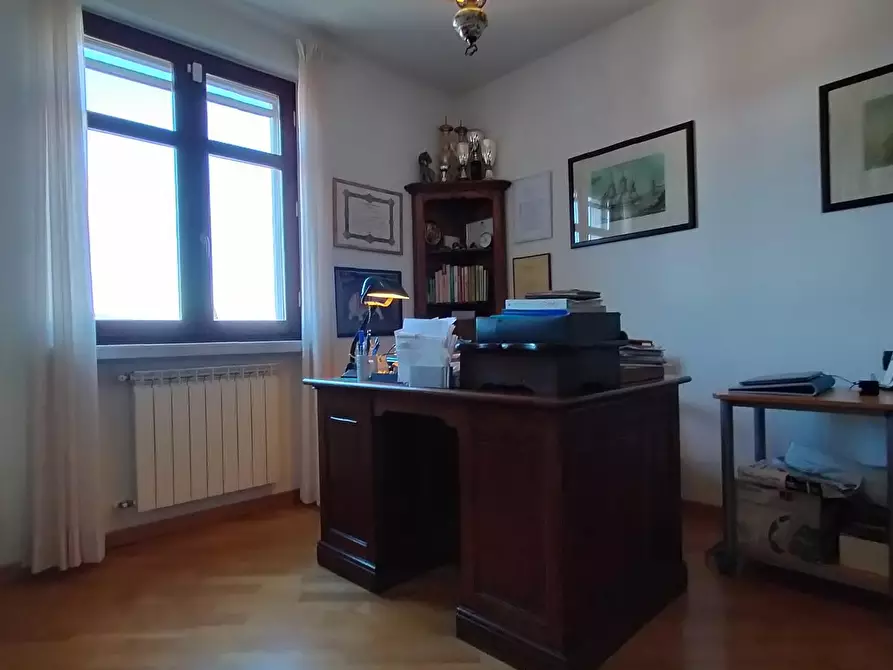 Immagine 16 di Casa bifamiliare in vendita  a Carrara