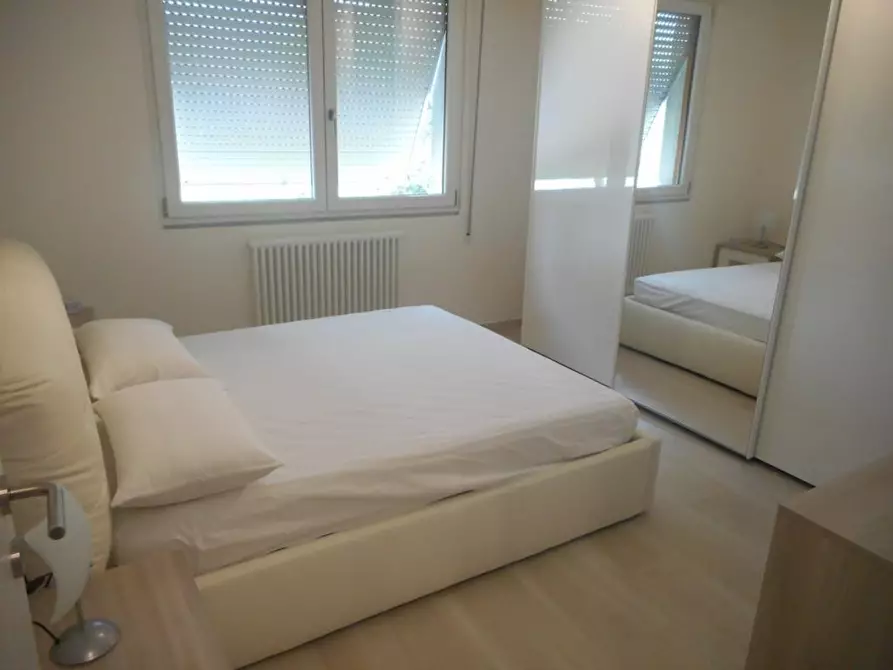 Immagine 9 di Appartamento in affitto  a Massa