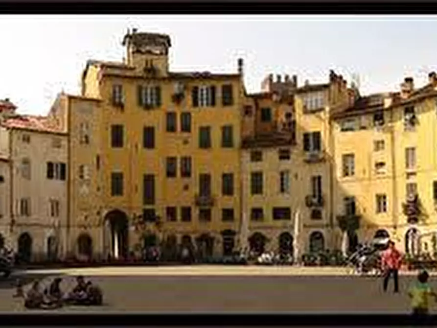 Immagine 5 di Locale commerciale in affitto  a Lucca