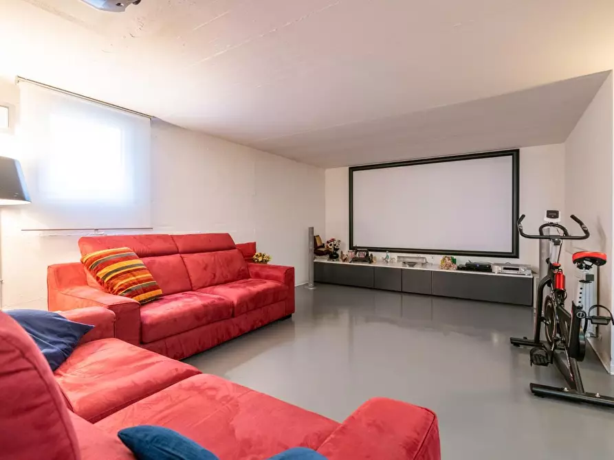 Immagine 30 di Villa in vendita  a Buti