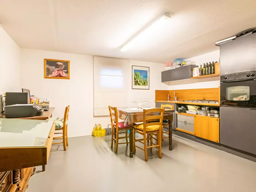 Immagine 36 di Villa in vendita  a Buti