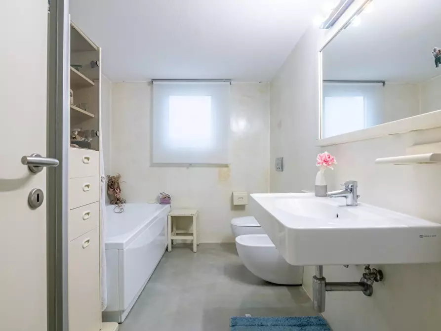 Immagine 38 di Villa in vendita  a Buti