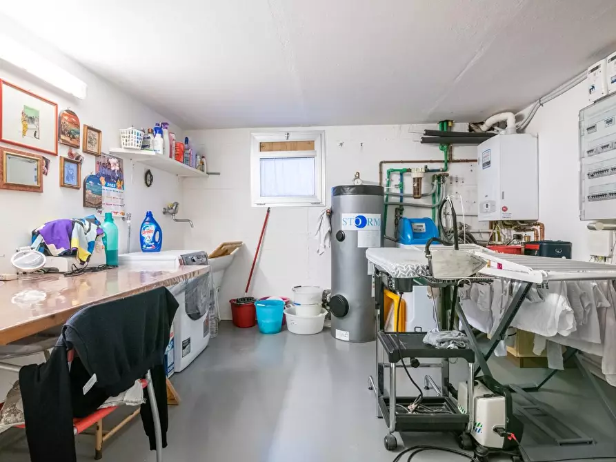 Immagine 39 di Villa in vendita  a Buti