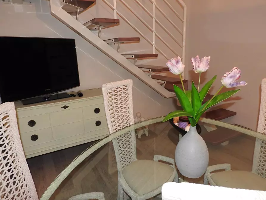 Immagine 3 di Appartamento in vendita  a Cecina