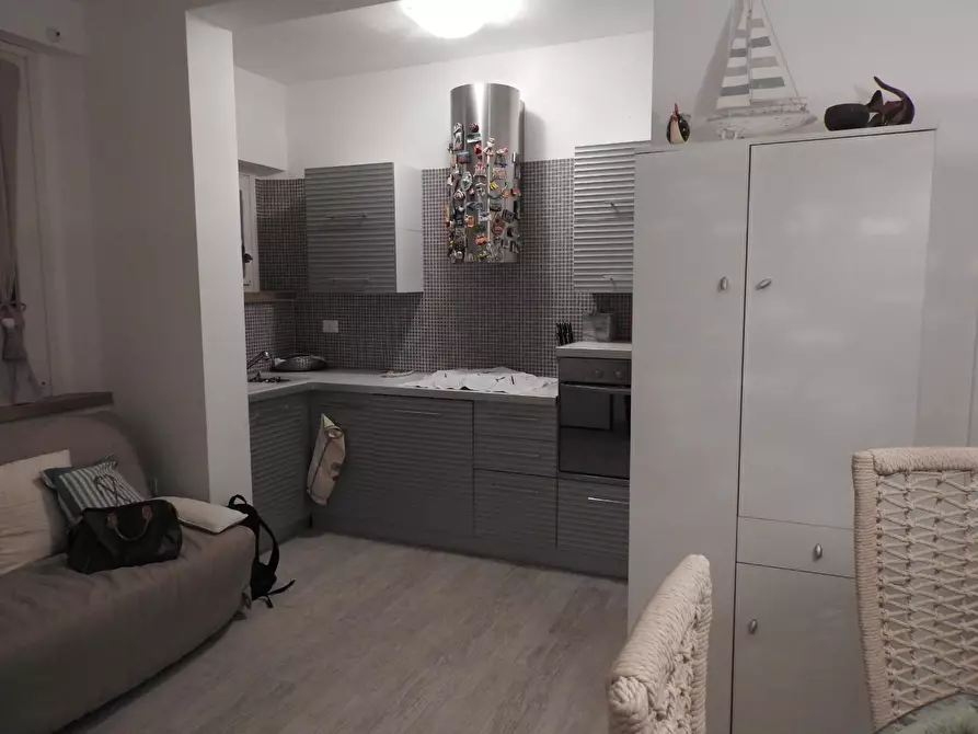 Immagine 4 di Appartamento in vendita  a Cecina