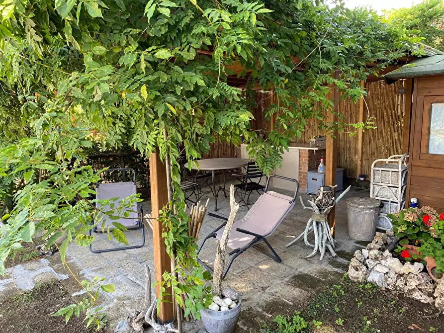 Immagine 17 di Appartamento in vendita  a Cecina