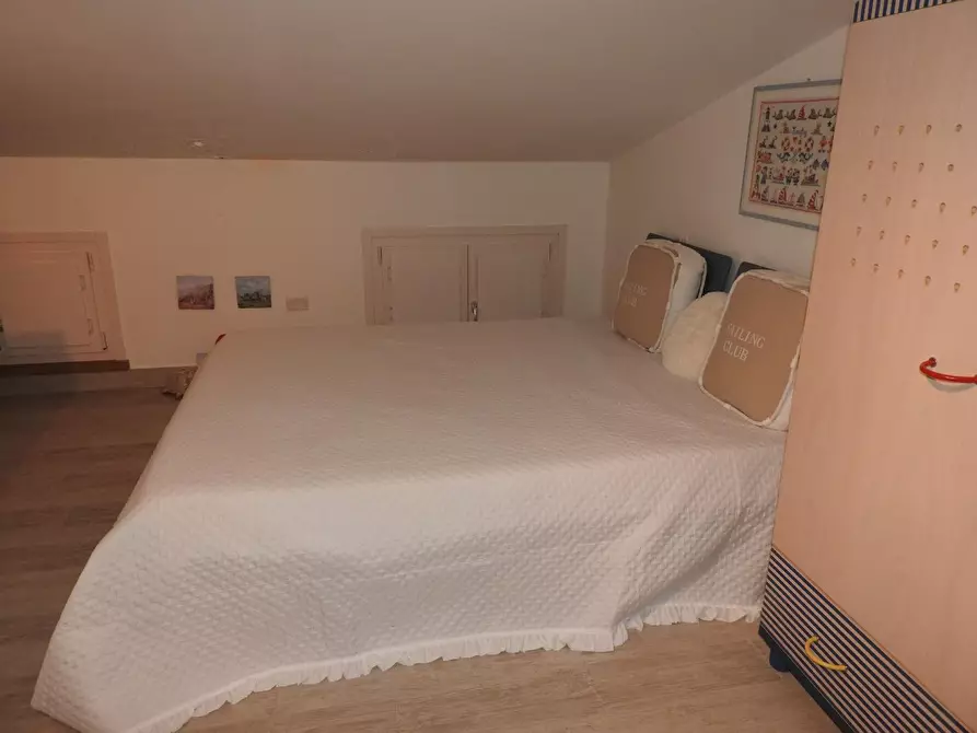 Immagine 8 di Appartamento in vendita  a Cecina