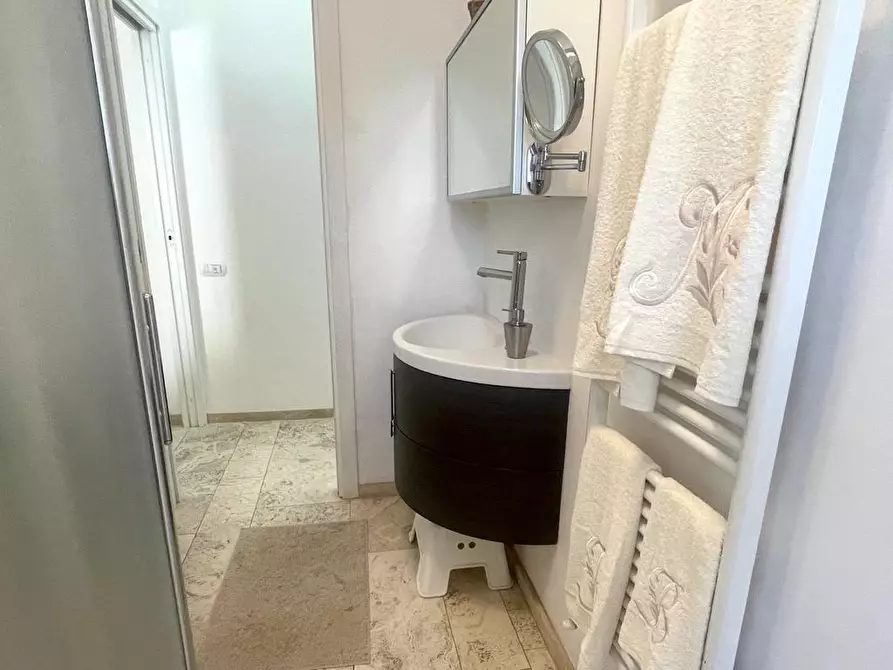 Immagine 11 di Appartamento in vendita  a Empoli