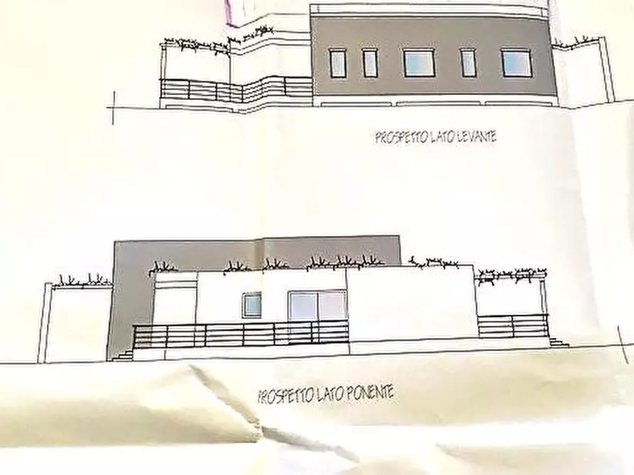 Immagine 5 di Terreno residenziale in vendita  a Montignoso